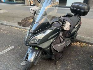 SCOOTER KYMCO DINK STREET 300