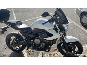 YAMAHA XJ6