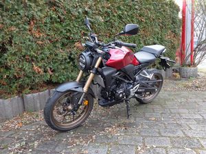 HONDA CB 300 R