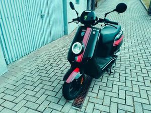 NIU E-ROLLER NIU NGT 70KMH+ L3E A1 125ÈR KLASSE 1.20