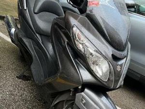 SUZUKI - BURGMAN 400