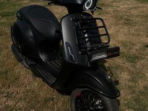 VESPA SPRINT 2019 ( FULL OPTION ) — SCOOTERS | VESPA — MARKTPLAATS