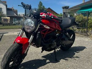 DUCATI MONSTER 821