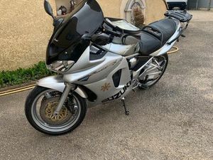 MOTO SUZUKI 1200 S