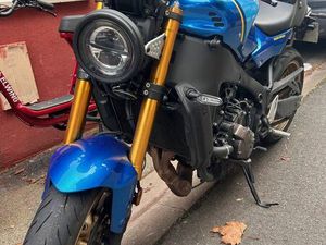 YAMAHA XSR 900