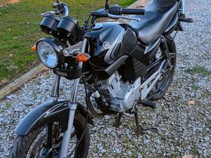 YAMAHA YBR 125