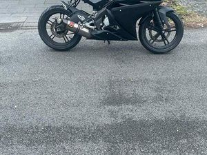 ② YAMAHA YZF R125