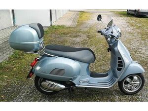 VESPA GTS 300 HPE MIT ZUBEHÖR, SCHECKHEFTGEPFLEGT