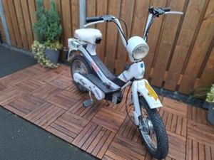 VESPA GRILLO, GEEL KENTEKEN EN RIJDT EN START GOED! — SCOOTERS | VESPA — MARKTPLAATS