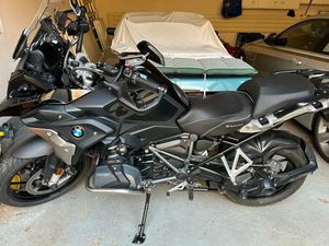 BMW R 1250 GS TRIPLE BLACK 1. HAND
