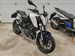 KTM DUKE 125