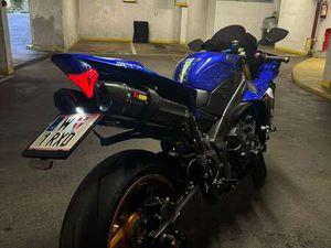YAMAHA YZF-R1 RN22