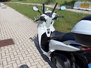 HONDA SH 300 ABS BIANCO