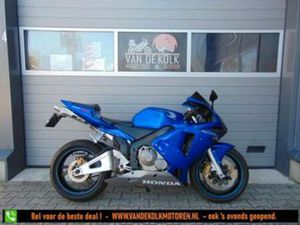 HONDA CBR 600 RR (BJ 2004) PC37 - ORIGINEEL NL - LAGE KM ! — MOTOREN | HONDA — MARKTPLAATS