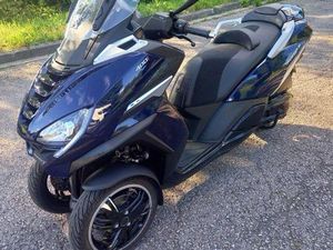 SCOOTER PEUGEOT METROPOLIS
