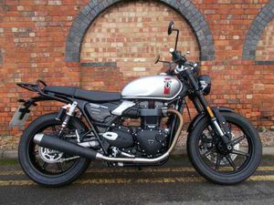 USED TRIUMPH SPEED TWIN 900 FOR SALE IN WELLINGBOROUGH
