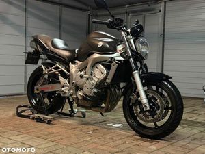 YAMAHA FZ6