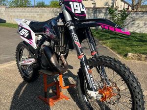 125 SX