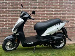 SCOOTER KYMCO AGILITY 50–2012–SLECHTS 10.000 KM — SCOOTERS | KYMCO — MARKTPLAATS