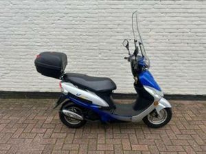 PEUGEOT V-CLIC 45 KM/U INRUIL KOOPJE — SCOOTERS | PEUGEOT — MARKTPLAATS