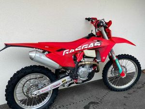 MOTO ENDURO GASGAS 250 ECF 2024 ÉTAT EXCELLENT 30 HEURES
