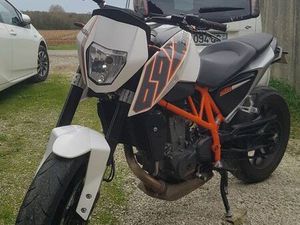 KTM DUKE 690 ABS