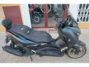 YAMAHA - XMAX 125