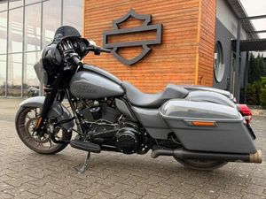 HARLEY-DAVIDSON STREET GLIDE ST