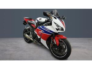 VENDO HONDA CBR 1000 RR FIREBLADE (2012 - 16) USATA A BARZAGO (CODICE 9890569) - MOTO.IT