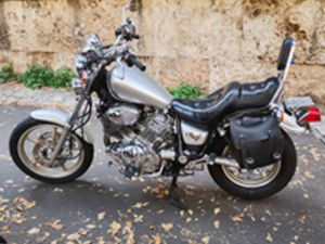 MOTO YAMAHA VIRAGO