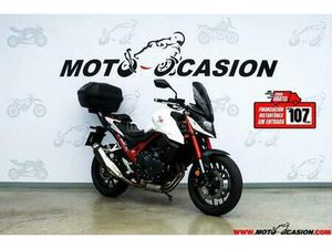 HONDA - CB 750 HORNET