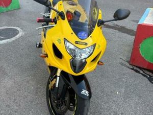 SUZUKI - GSXR 600