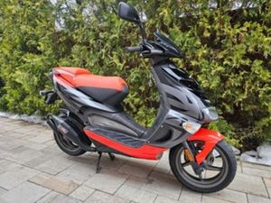 APRILIA SR APRILIA SR 50 2T TRANSPORT GRATIS BENZYNA 4KM