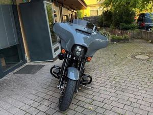 HARLEY-DAVIDSON STREET GLIDE ST