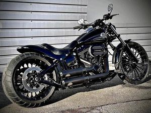 HARLEY-DAVIDSON BREAKOUT 103 TURBINENRÄDER JEKILL UMBAU 1.HAND