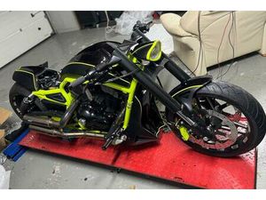 V ROD NIGHT ROD VROD MUSCLE STREET ROD NLC 330ER REIFEN