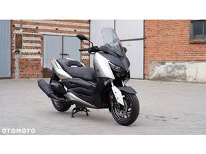 YAMAHA X-MAX