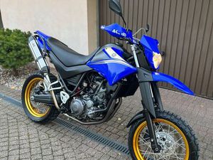 YAMAHA XT