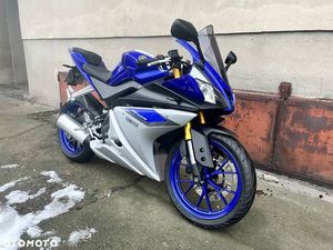 YAMAHA R125