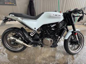 HUSQVARNA VITPILEN 401 TOP ZUSTAND KTM A2 NAKEDBIKE CAFE RACER