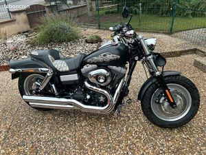 HARLEY DYNA FAT BOB