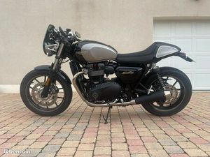 TRIUMPH STREET CUP