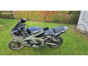 KAWASAKI ZX6-R