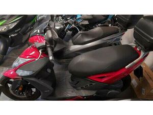 VENDO KYMCO AGILITY 125 R16 + (2017 - 20) USATA A GENOVA (CODICE 9890363) - MOTO.IT