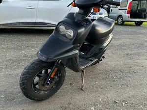 VEND OU ÉCHANGE BOOSTER