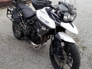 TRIUMPH TIGER 800 XRX LOW