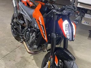 ② KTM DUKE 790 A2