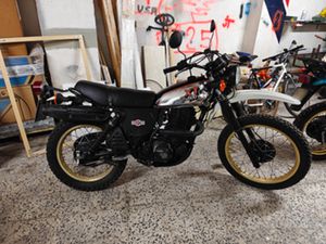 YAMAHA XT500