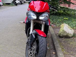 TRIUMPH STREET TRIPLE S 660 A2 35/70 KW