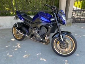 YAMAHA FZ8